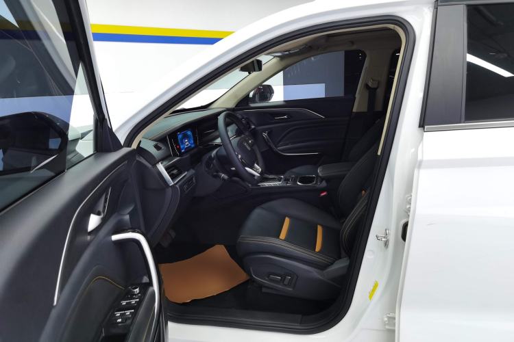 Used Bestune T77 2019 Facelift 230 TID Automatic Luxury Version China V Emission Standard
