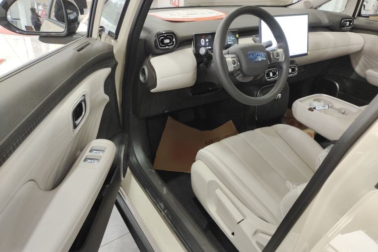 Used AION UT 2025 330 Starlight Edition
