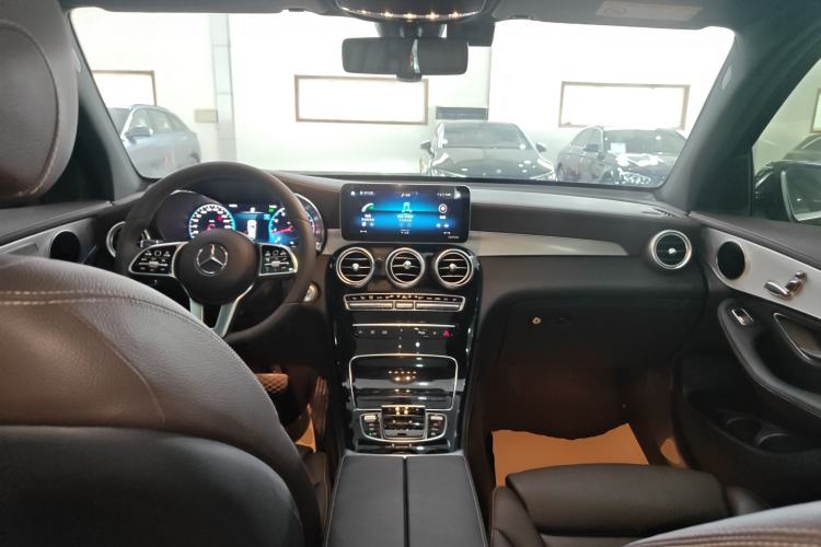 Used Mercedes-Benz GLC 2020 Facelifted GLC 260 L 4MATIC Dynamic Edition

