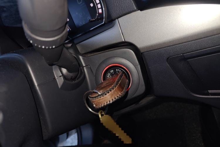 Used Roewe 350 2015 1.5L Automatic Luxury Sunroof Edition
