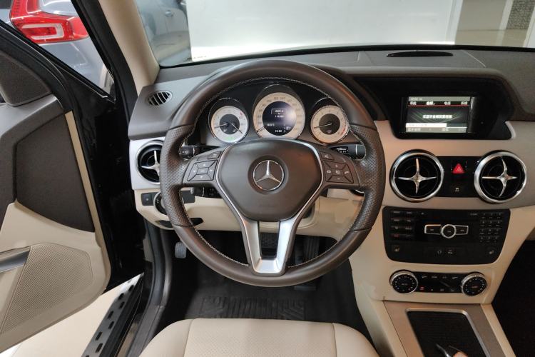 Used Mercedes-Benz GLK-Class 2013 Facelift GLK 300 4MATIC Fashion Edition
