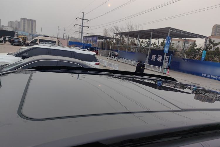 Used  Titanium 3 2025 501 km All-Wheel Drive Intelligent Driving Max Edition