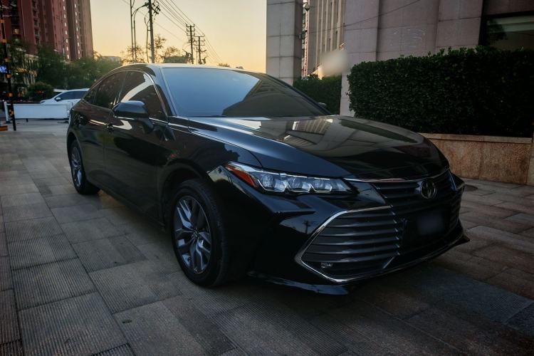 Used Toyota Avalon 2019 2.5L Ambition Version China VI Standard
