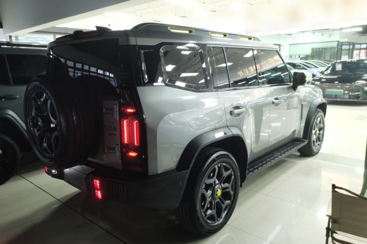 Used JETOUR Traveler 2023 2.0T All-Wheel Drive CrossPRO+
