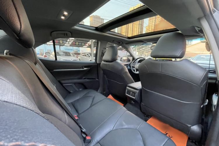 Used Toyota Camry 2021 2.5G Luxury Edition
