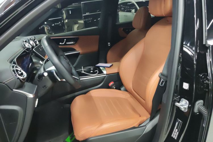 Used Mercedes-Benz GLC 2024 GLC 260 L 4MATIC Luxury Model 5 Seats