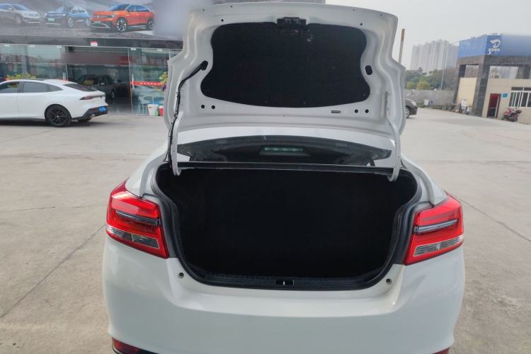 Used Toyota YARiS L 2017 1.5E CVT Dynamic Edition