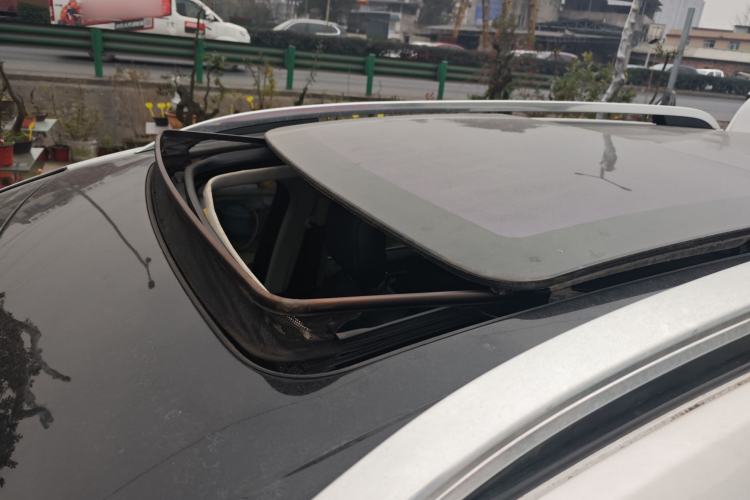 Used Ford Edge 2016 EcoBoost 245 Two-Wheel-Drive Titanium 7-Seater
