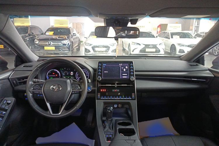 Used Toyota Avalon 2019 Dual-Engine 2.5L Luxury Edition China VI Standard
