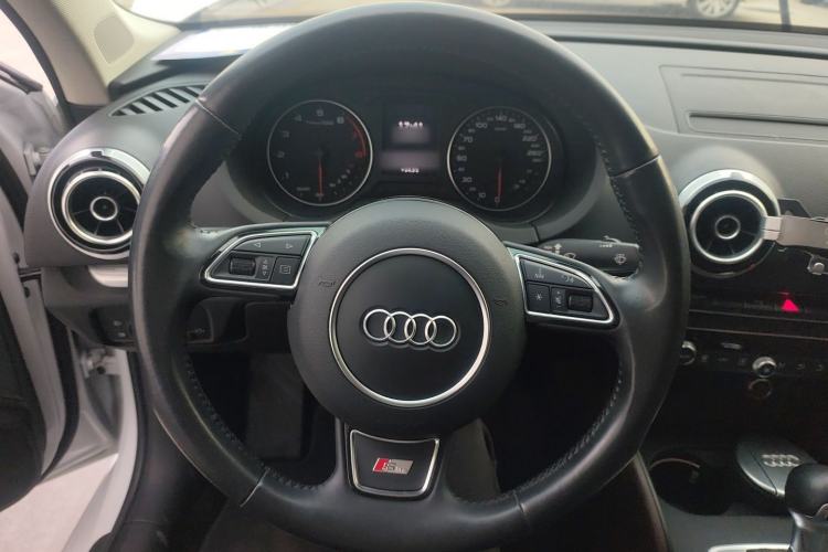 Used Audi A3 2016 Limousine 35 TFSI Style Edition
