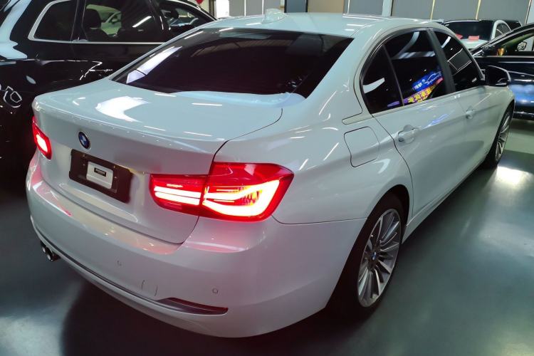 Used BMW 3 Series 2019 320Li Fashion Model
