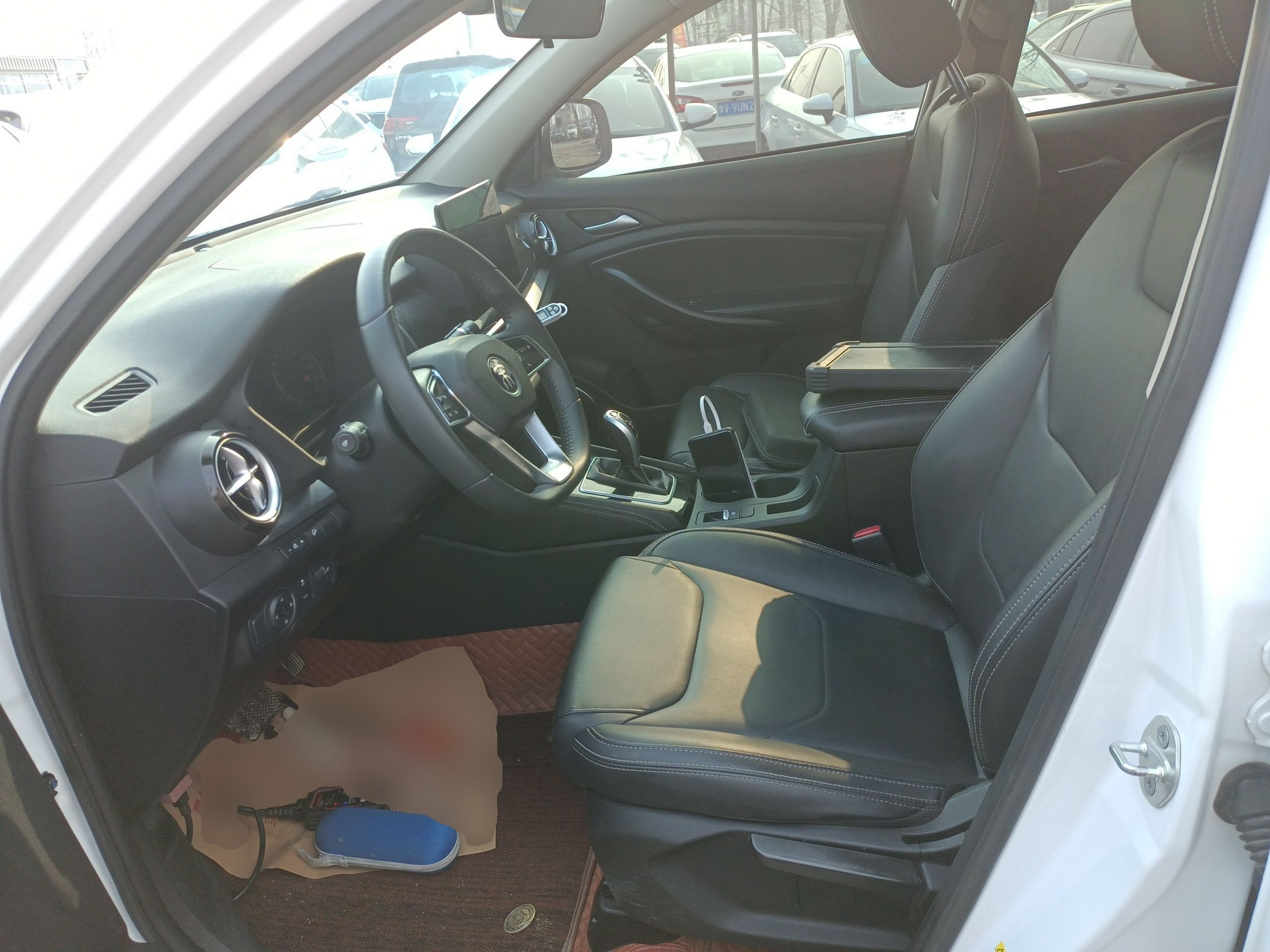 Переднее сиденье в автомобиле