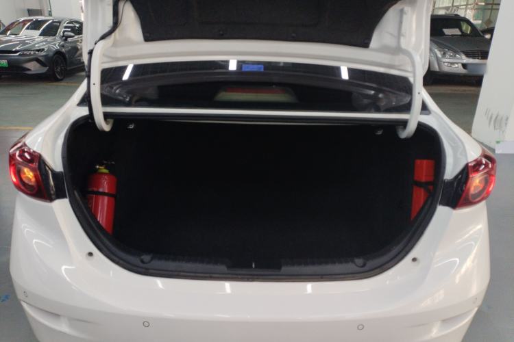 Used Mazda Mazda 3 Axela 2017 Sedan 1.5L Automatic Comfort Model Emission Standard China V