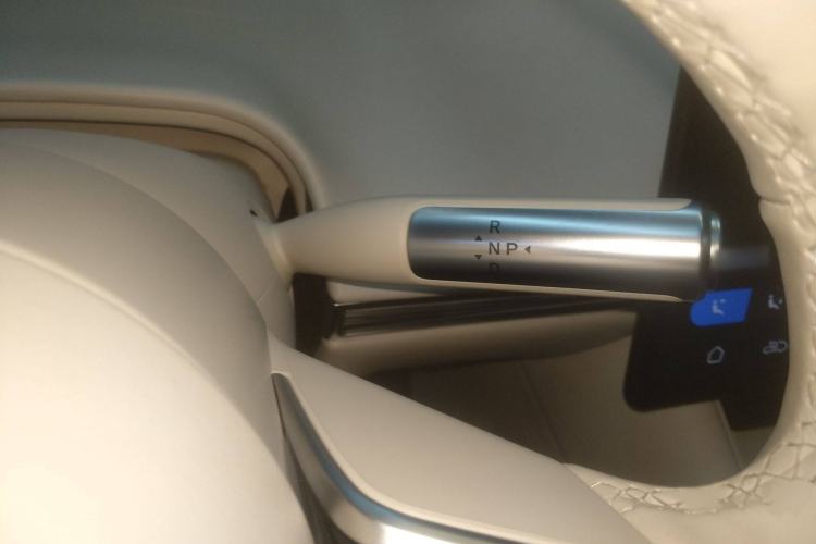 Used Hima Luxeed R7 2025 Range-Extended Version 251 km Max
