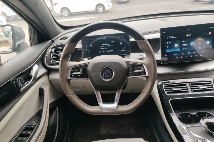 Used BYD Qin PLUS 2023 Champion Edition DM-i 120KM Leading Model
