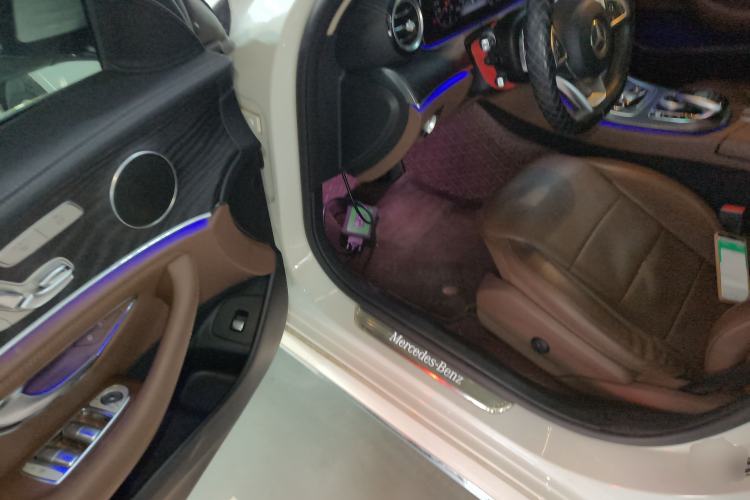 Used Mercedes-Benz E-Class 2016 E 300 L Sporty and Stylish Model