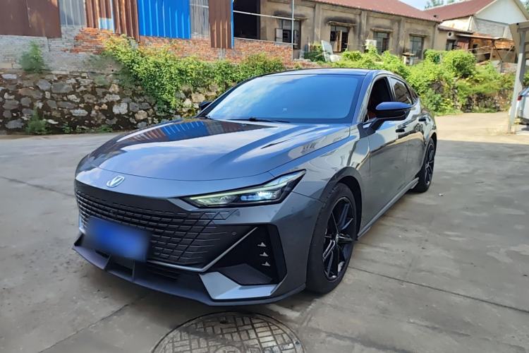 Used Changan UNI-V 2022 1.5T Prestige Version
