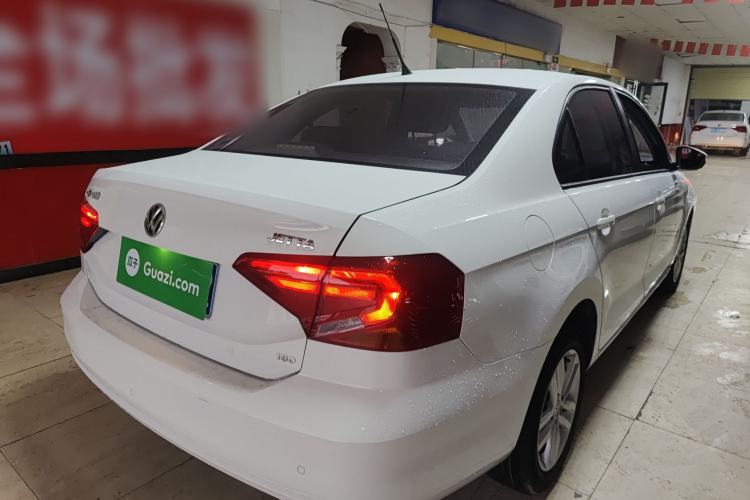 Used Volkswagen Jetta 2019 Dream Edition 1.5L Automatic Fashionable Version
