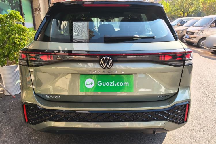 Used Volkswagen Tayron 2025 Tiguan L 380TSI 4Motion Luxury
