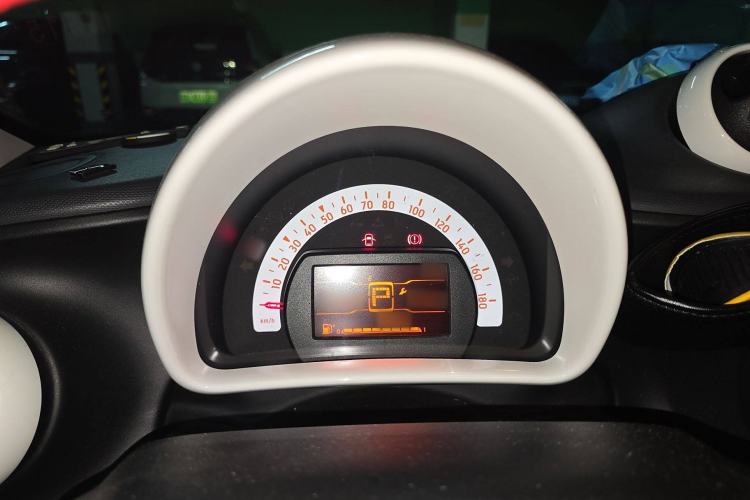 Used  forfour 2018 1.0L 52 kW Dynamic Edition
