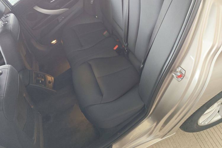 Used BMW 3 Series 2015 320Li Fashion Model
