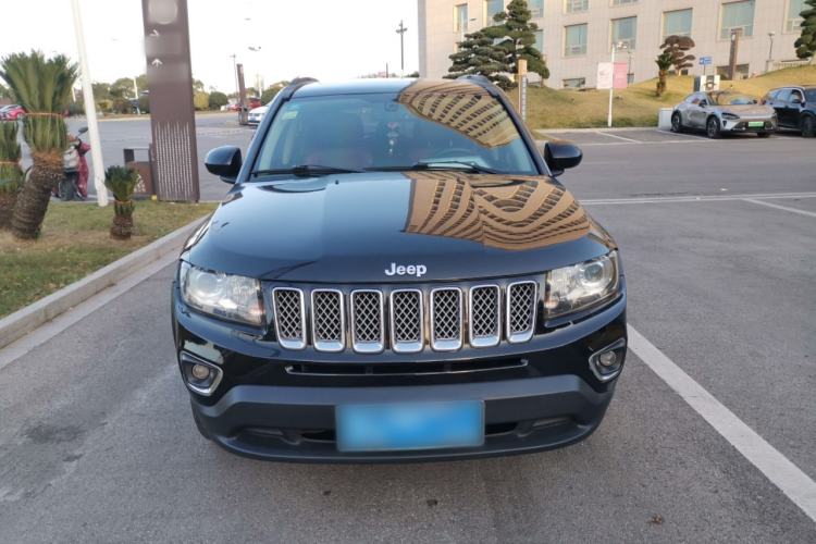 Used  Compass 2014 2.4L four-wheel drive luxury navigation version
