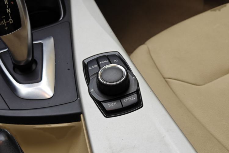 Used BMW 3 Series 2015 320i Luxury Line Stylish Edition