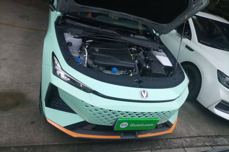 Used Changan UNI-V 2024 1.5T Prestige Edition
