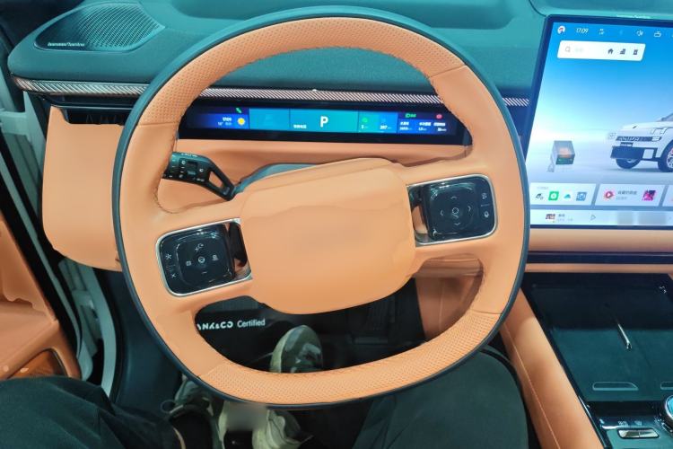 Used Lynk & Co 900 2025 1.5T Ultra
