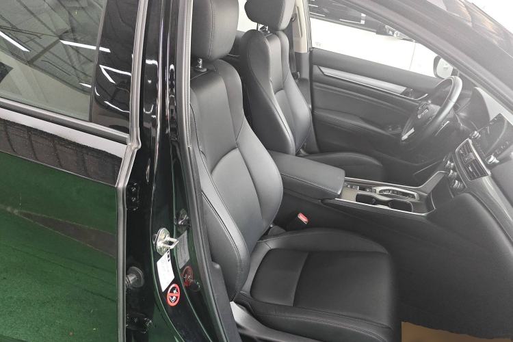 Used Honda Accord 2018 Rui Hybrid 2.0L Rui Ling Edition China VI
