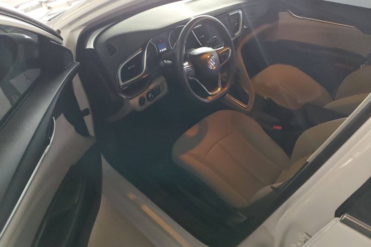 Used Buick GT 2017 15N Automatic Entry-Level Trim
