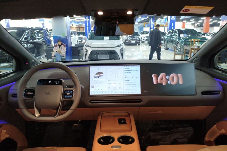 Used Li Auto Li Auto i8 2025 Standard Edition
