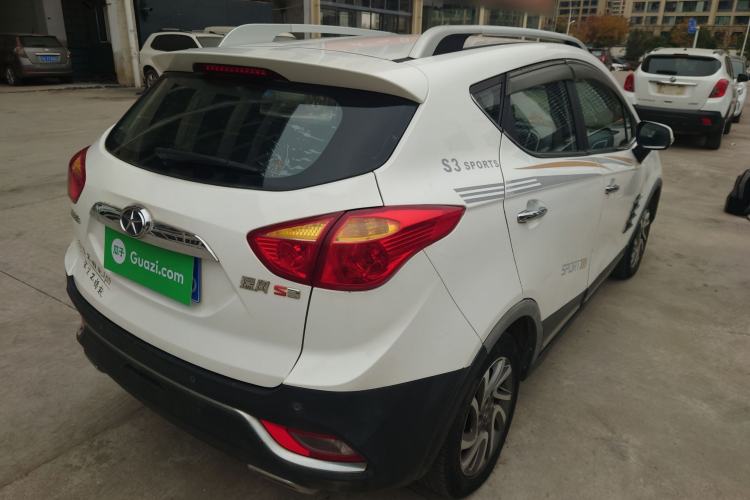 Used  Refine S3 2016 1.5L Manual Luxury Smart Version