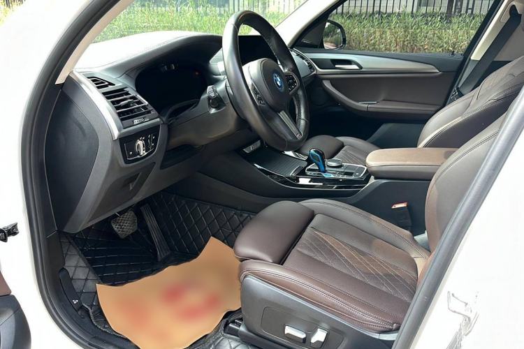 Used BMW iX3 2022 Leading Type
