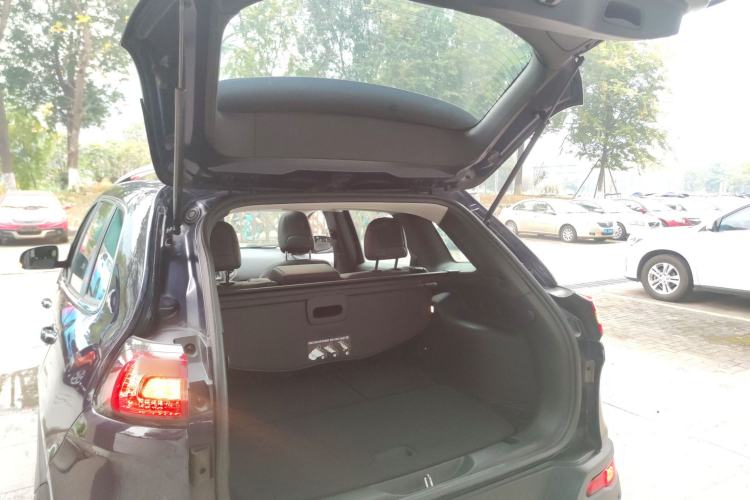 Used  Cherokee 2017 2.0L Superior Edition