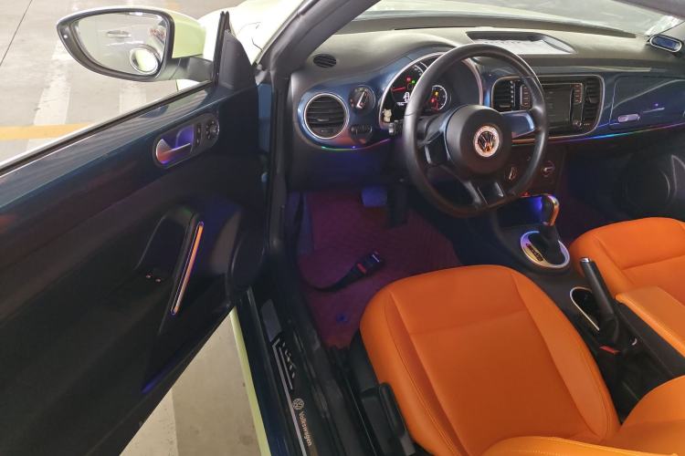 Used Volkswagen Beetle 2015 180TSI model
