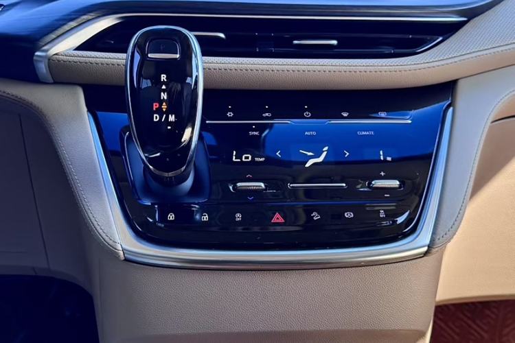 Used Buick GL8 2021 ES Land Cruiser 653T Luxury Edition
