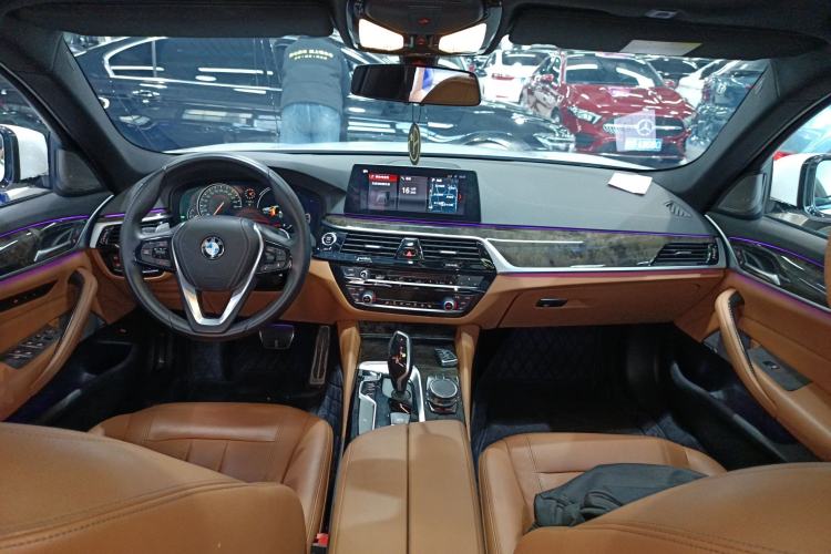 Used BMW 5 Series 2018 530Li Leading Model M Sport Package