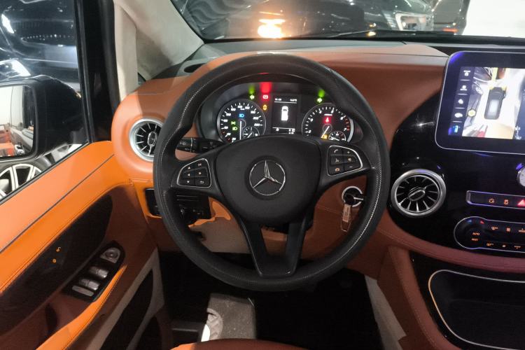 Used Mercedes-Benz Vito 2021 2.0T Elite Version 7 Seats