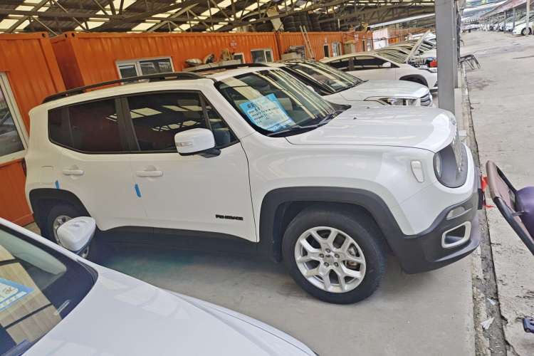 Used  Renegade 2017 180T Automatic High-Energy Version
