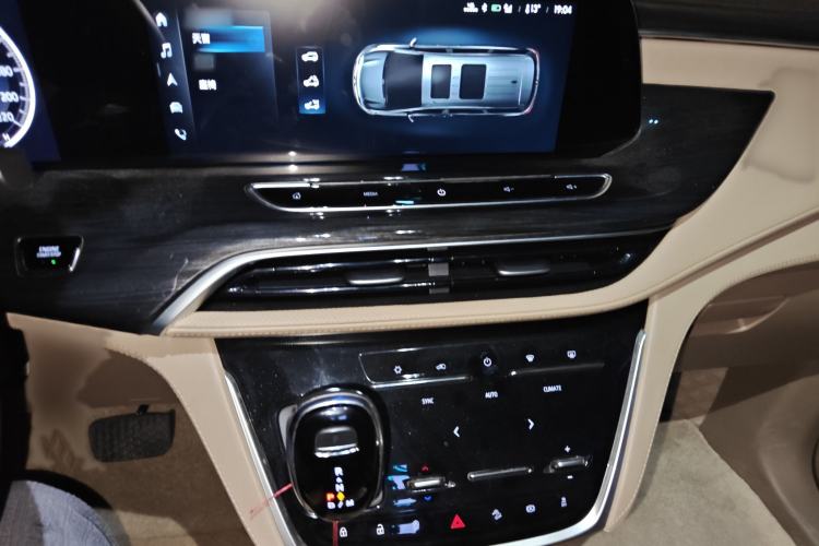 Used Buick GL8 2021 ES Land Cruiser 653T Luxury Edition