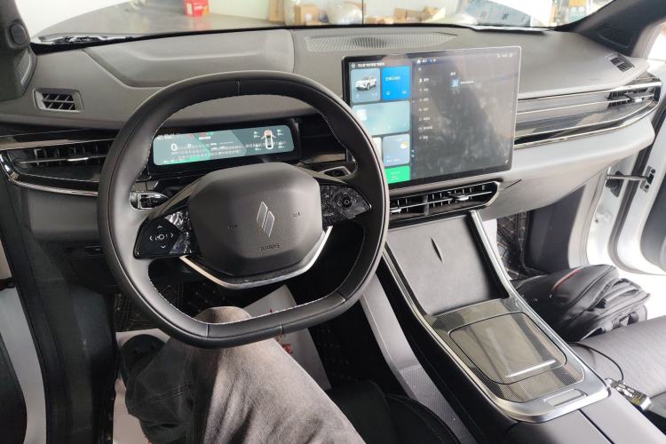 Used Livan Livan 7 2024 450km Executive Version
