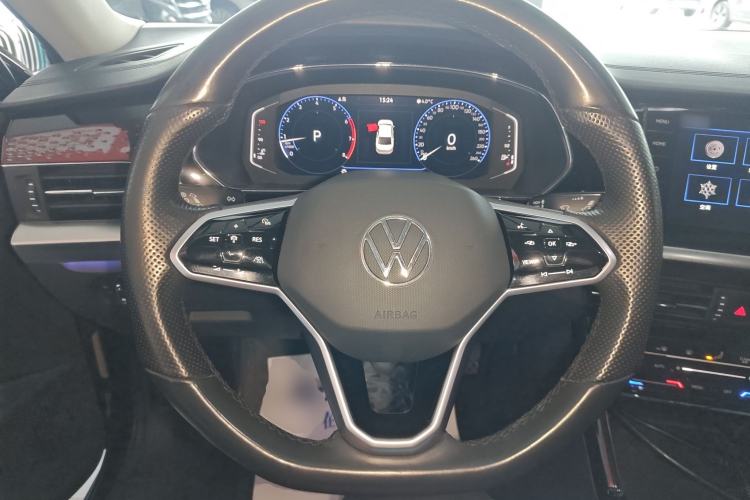 Used Volkswagen Passat 2022 330TSI Luxury Edition