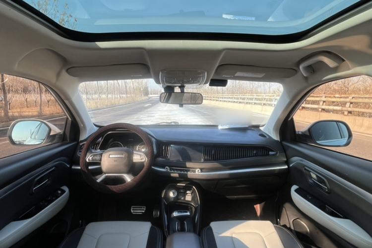 Used Haval H2s 2017 Red-Label 1.5T Dual-Clutch Luxury Model
