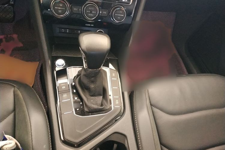 Used Volkswagen Tiguan L 2018 330TSI Automatic Two-Wheel Drive Luxury Edition
