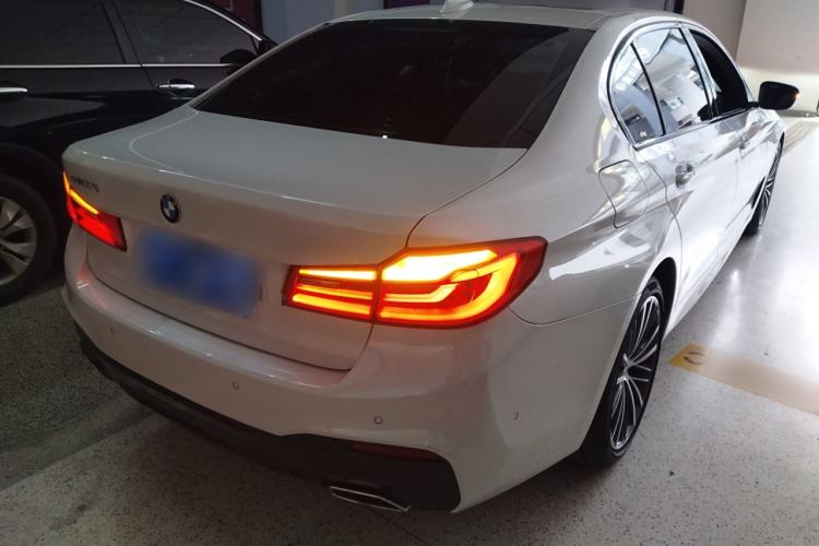 Used BMW 5 Series 2019 Facelifted 530Li Leading Edition M Sport Package
