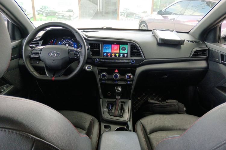 Used Hyundai Elantra 2019 1.4T Dual-Clutch Xuan Dong · Dynamic Model
