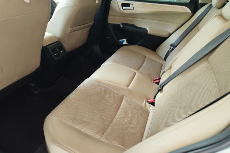 Used Honda Jade 2016 1.8L Automatic Comfort Elite Version 5 Seats