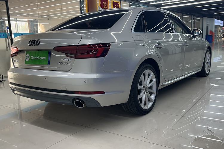 Used Audi A4L 2018 30th Anniversary Edition 40 TFSI Fashion Model
