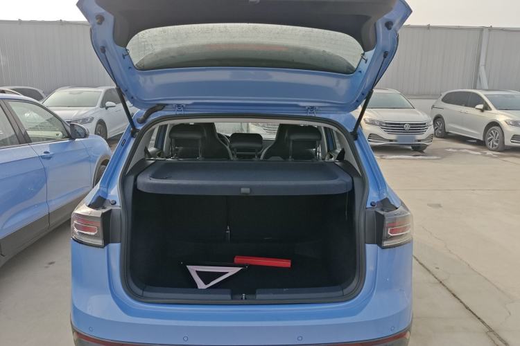 Used Volkswagen Tharu 2025 NewRui 300TSI Prestige Edition
